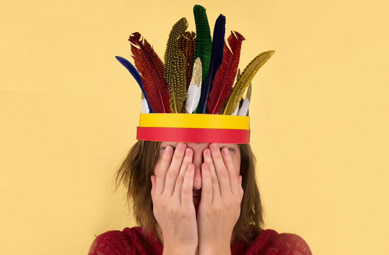 Comment faire une coiffe d'indien pour anniversaire enfant ?