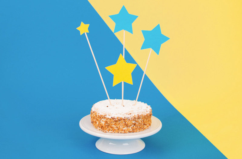 DIY pour fabriquer des toppers super-héros : déco gâteau anniversaire