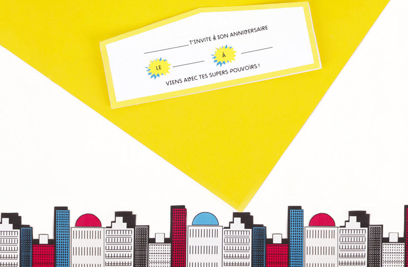 Tuto facile et gratuit pour faire des cartes d'invitation super-héros