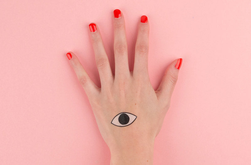 Idées de jeux anniversaire enfant 7 ans : les mains s'empilent