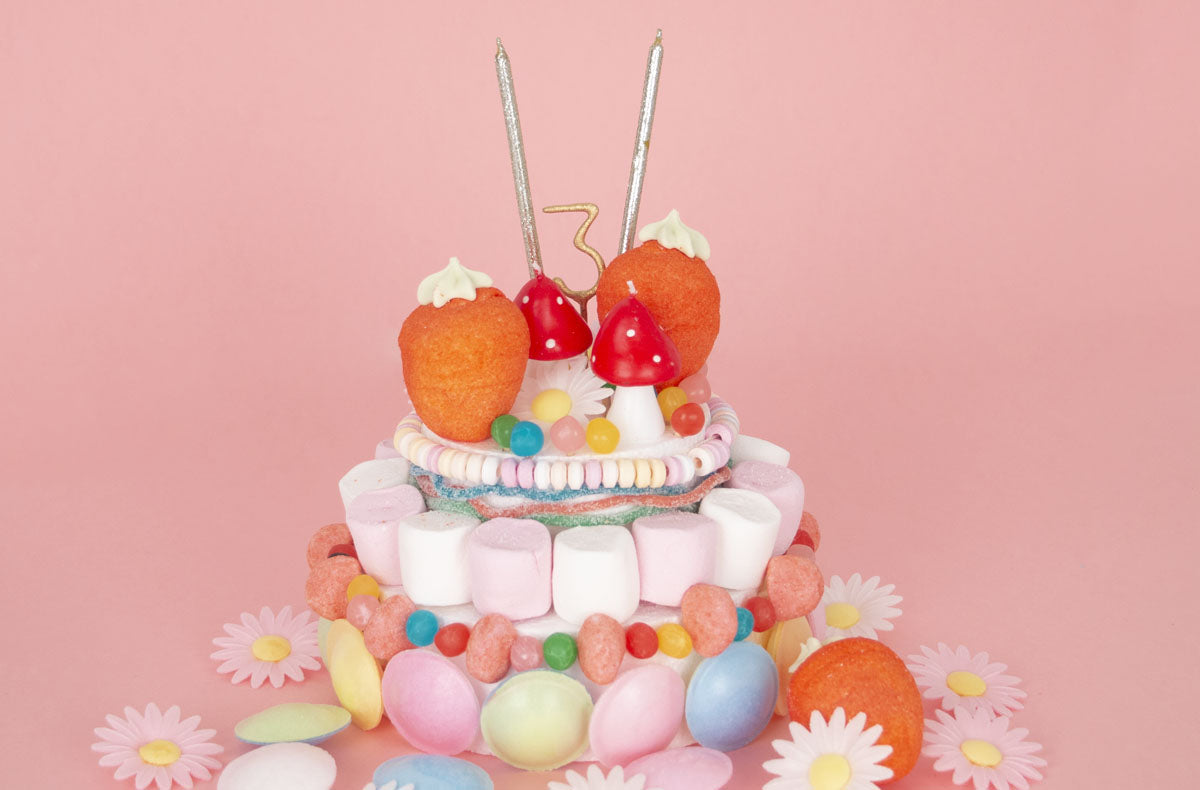 Gâteau d'anniversaire, décor pâte à sucre cheval - La cuisine de