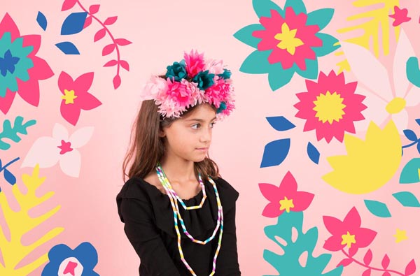 Un anniversaire Frida Kahlo coloré et fleuri pour les petites filles à l'esprit artistique