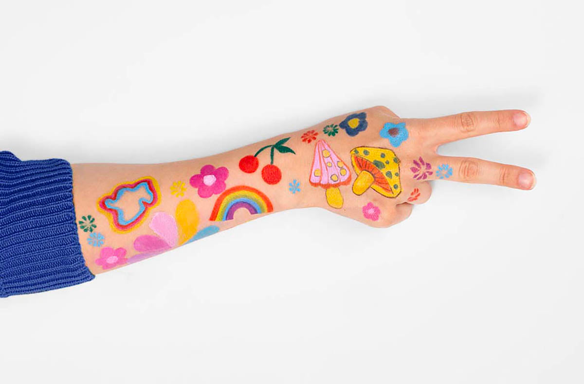 Du maquillage pour enfants, idéal pour une fête déguisée