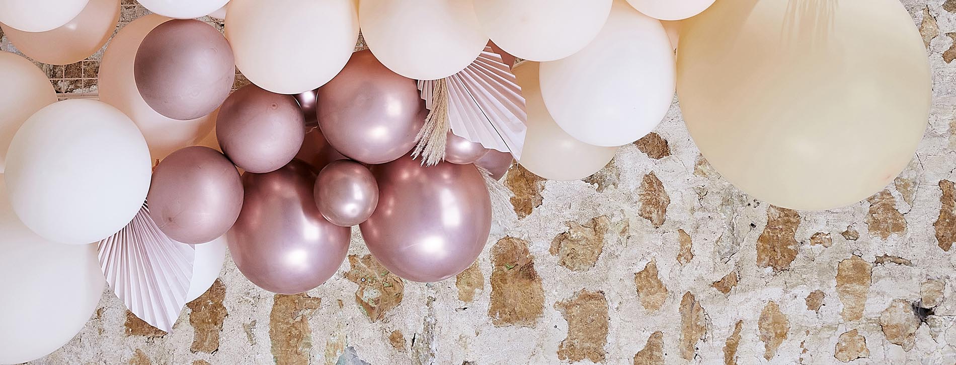 Un mariage or rose étincelant avec notre sélection de produits.