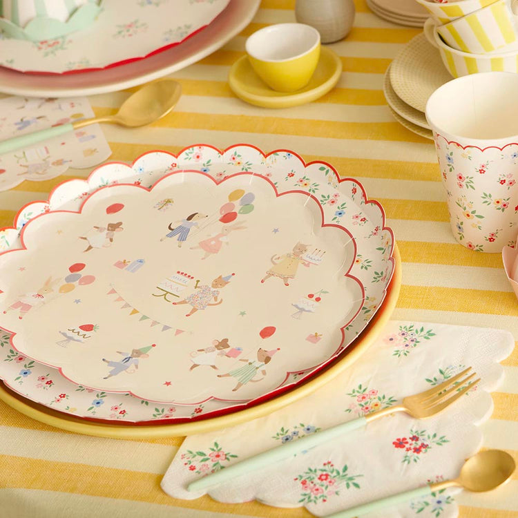 Assiettes animaux mignons, parfaites pour goûter d'anniversaire enfant