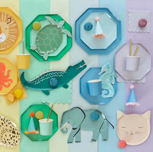 Assiettes jaune citron, ambiance fraîche pour garden party