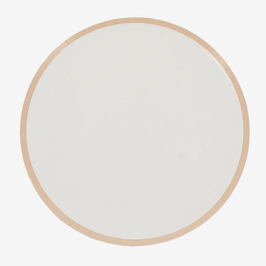 Assiettes en carton crème et camel, une harmonie de teintes douces