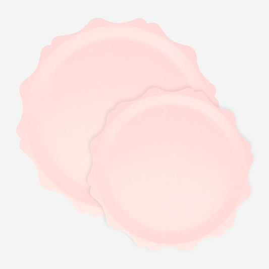 Assiettes vintage rose effet faïence, déco pastel de fête