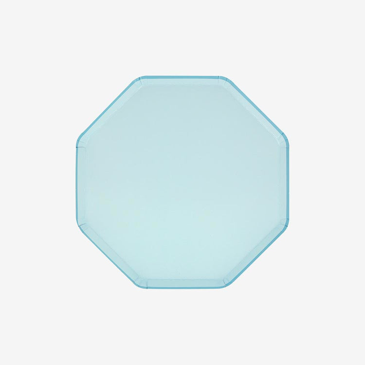 Faites voyager vos invités pour un anniversaire garçon avec ces assiettes bleu ciel