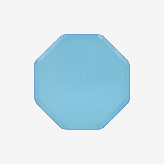 Assiettes en carton bleues, parfaites pour un anniversaire océan