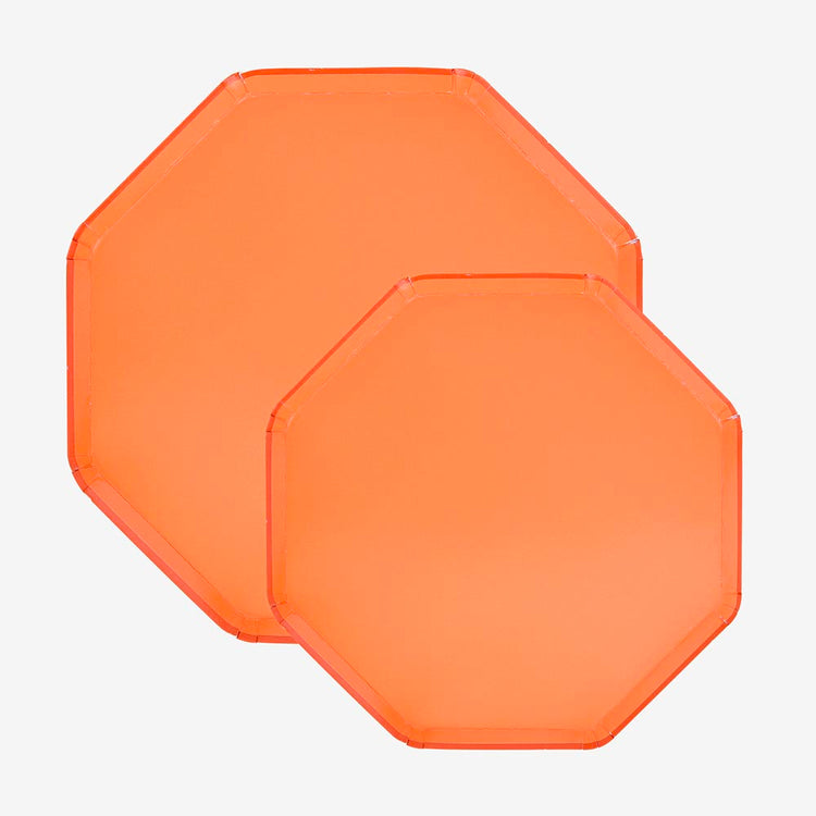 Assiettes en carton orange papaye, idĂ©ales pour une fĂȘte tropicale