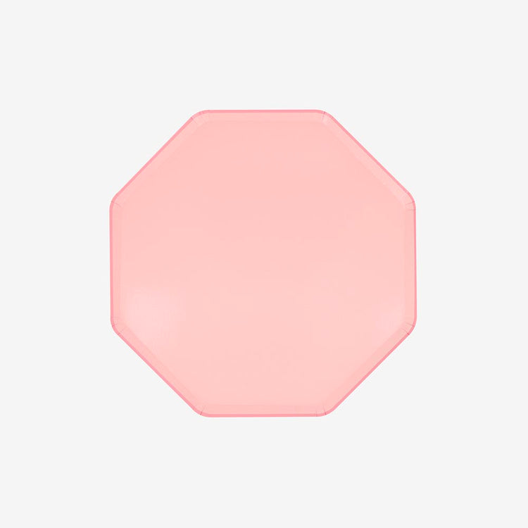 Ajoutez une touche girly avec ces assiettes rose barbapapa