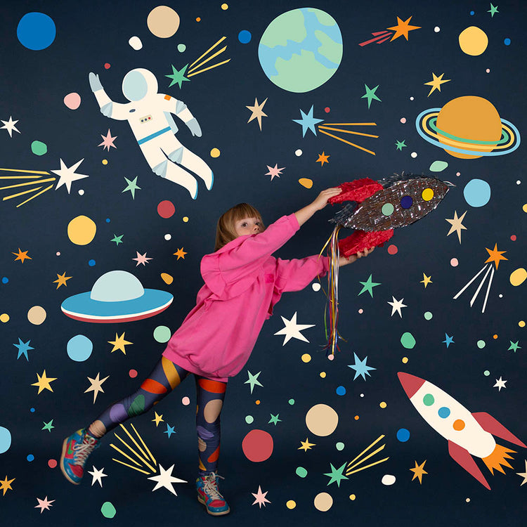 Pinata fusée : decoration anniversaire enfant thème astronaute