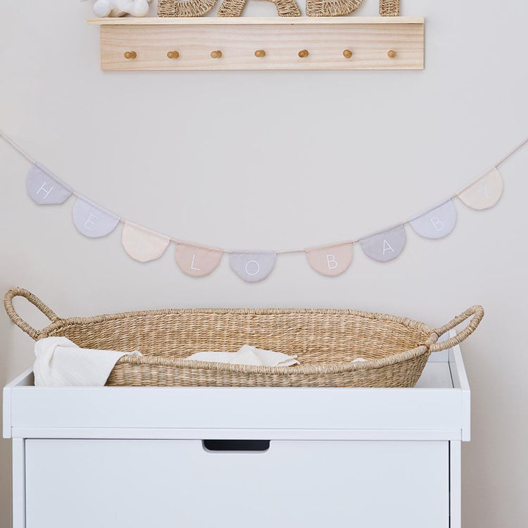 Guirlande fanions Hello Baby tissu : deco baby shower mixte