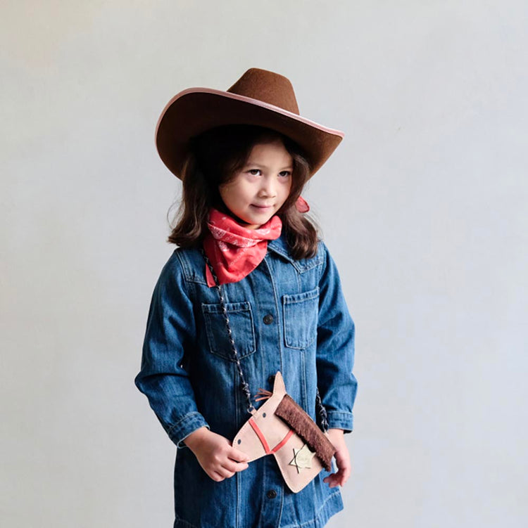 Bandana de cow-boy, accessoire indispensable pour un look western