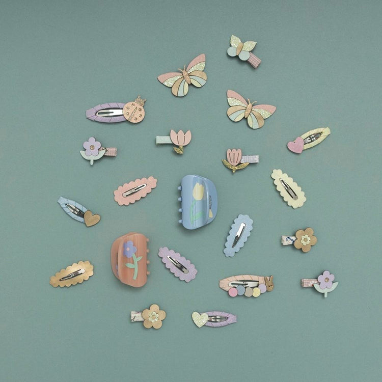 Barrettes cœurs dorés, un accessoire chic à offrir