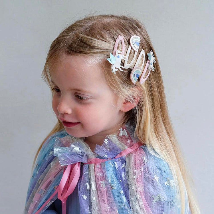 barrettes licorne chic et dorée à glisser dans une pochette cadeau