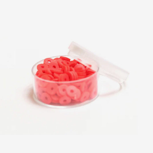 Boite de perles heishi rouge pour des bijoux personnalisés
