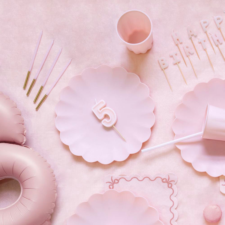 Bougies rose doré, déco délicate pour gùteau princesse