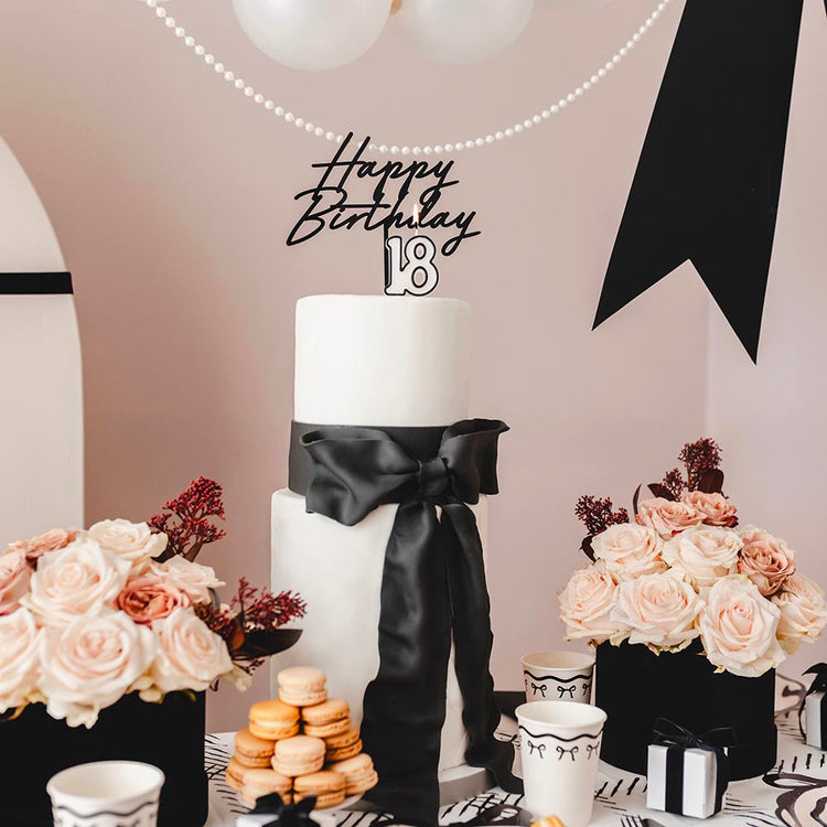 Bougie 18 ans noire et blanche, déco gùteau sobre et chic