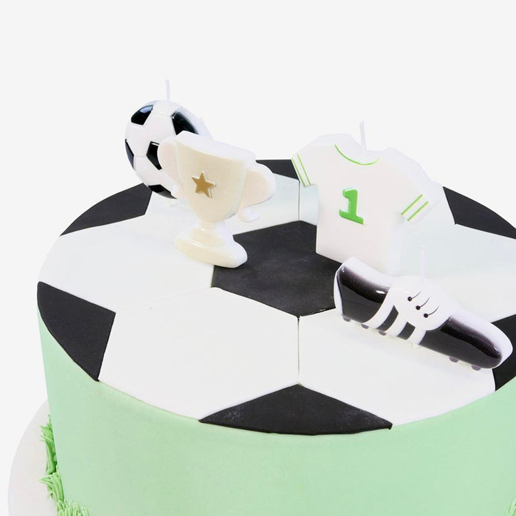 Bougie anniversaire foot avec ballon et terrain de foot