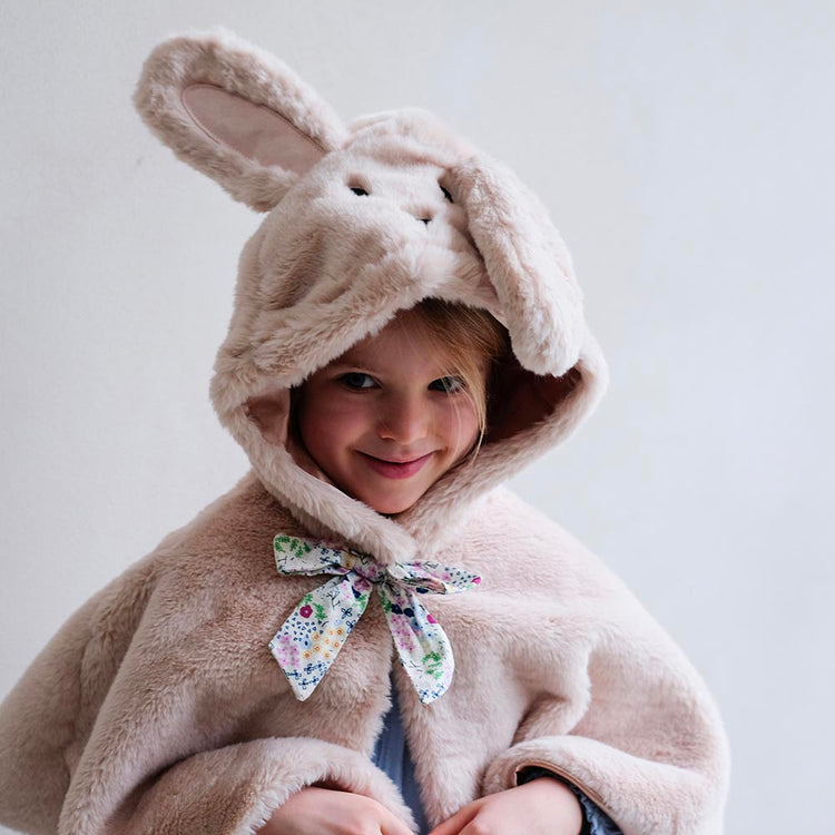 Déguisement cape de lapin, accessoire amusant pour Pùques