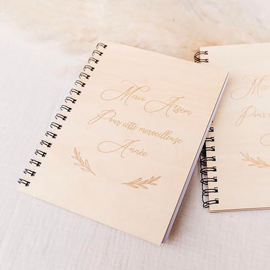 Carnet en bois : petit cadeau de fin d'année scolaire pour atsem