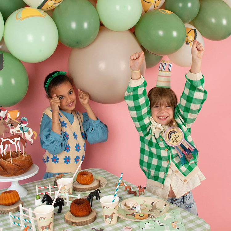 DĂ©co de table de fĂȘte gobelets cheval