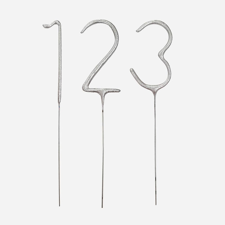 Gateau anniversaire : cierges magiques chiffres 1 2 3 argentés