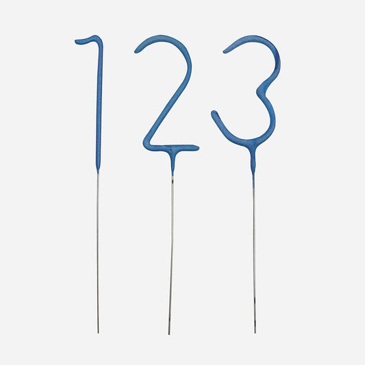 Gateau anniversaire garcon : cierges magiques chiffres 1 2 3 bleu