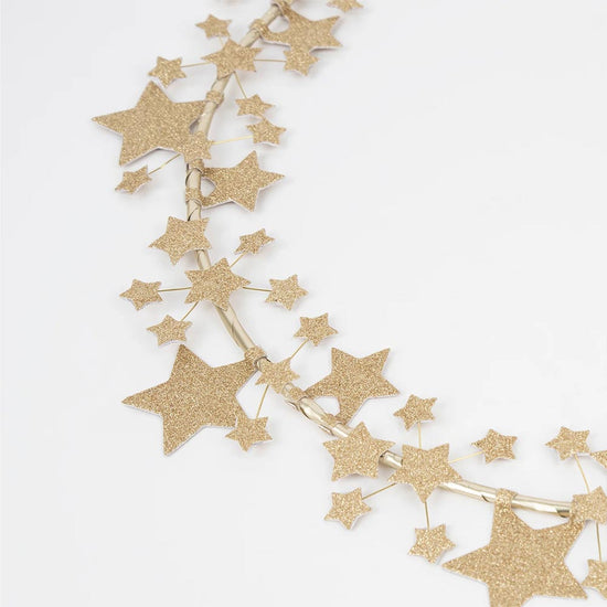 Décoration de Noël : couronne d'étoiles dorées en papier Meri Meri