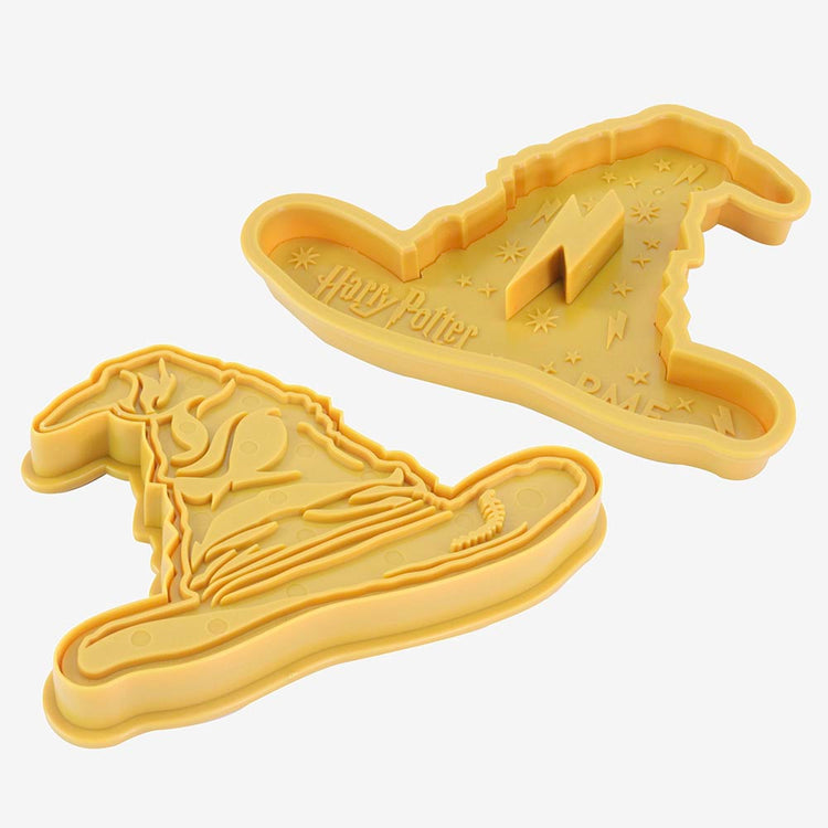Emporte piece + tampon Choixpeau magique : deco gateau harry potter