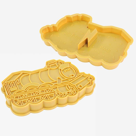 Emporte piece + tampon Poudlard Express : decoration gateau