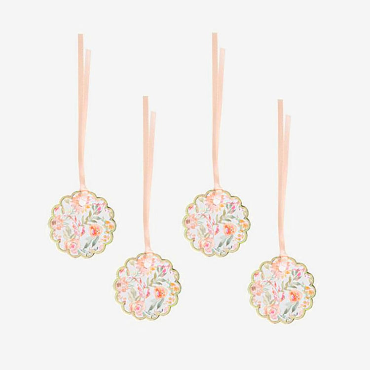 10 gift tags fleurs : idee emballage cadeau elegant