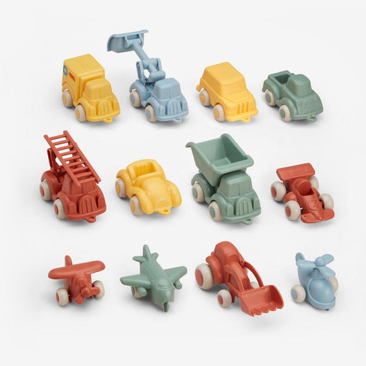 petits jouets moyens de transport à glisser dans une pochette suprise en cadeaux