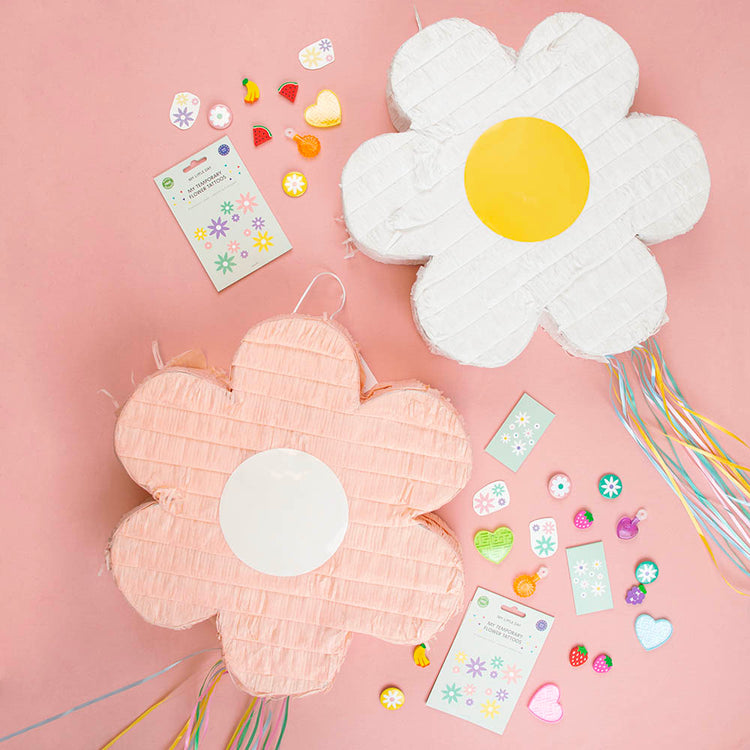 Piñata fleur rose pour anniversaire bucolique et doux