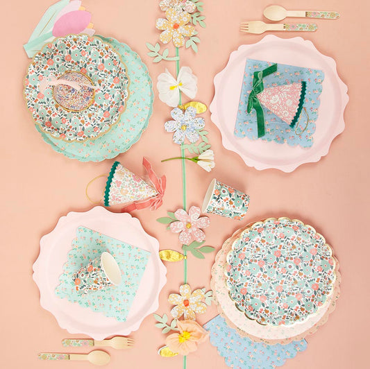 Serviettes vintage fleuries pour mariage ou anniversaire rétro