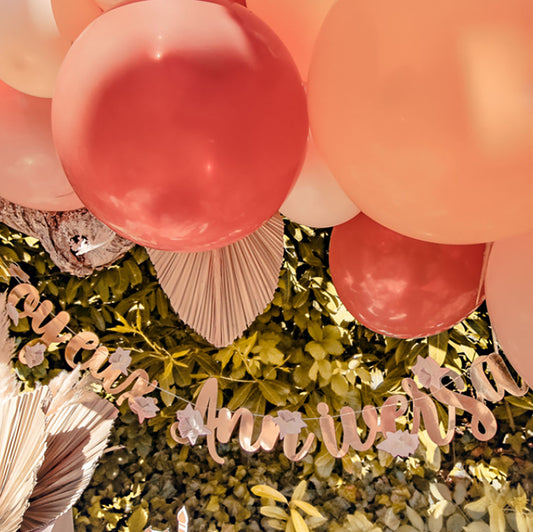 Guirlande joyeux anniversaire avec fleurs pour decoration fete