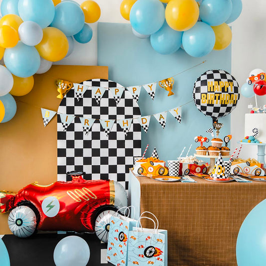 Guirlande Happy birthday voiture de course : deco anniversaire