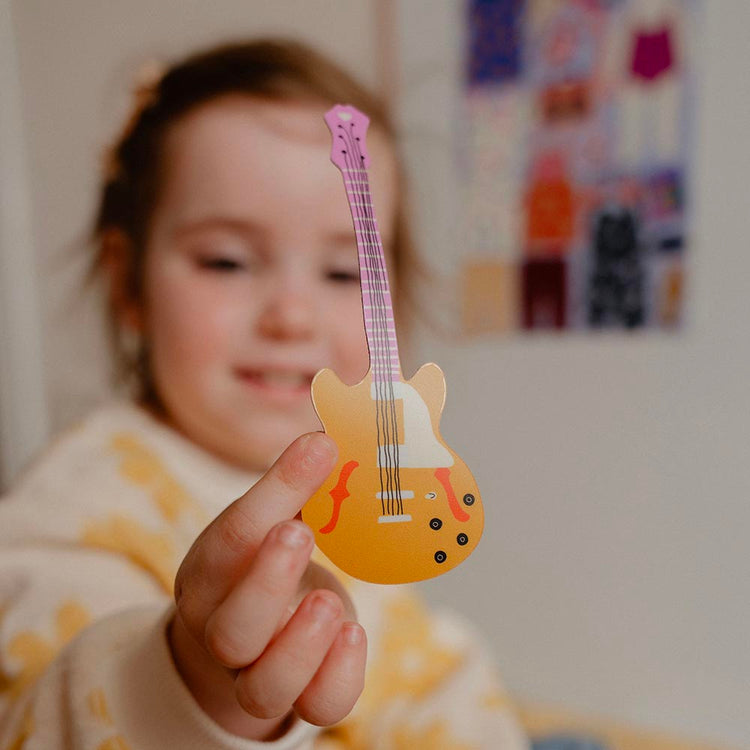 Jeu magnétique souris à habiller en musicien, peintre, clown : idée cadeau anniversaire enfant