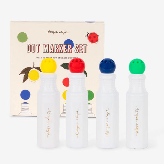 cahier d'activité avec crayons marqueurs : idée cadeau d'anniversaire enfant