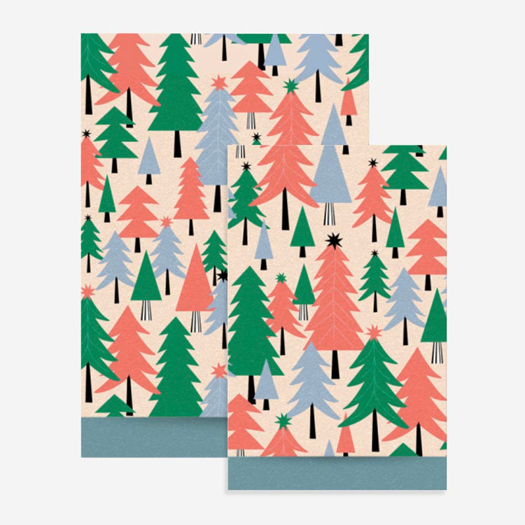 Pochette surprise en papier motifs sapins colorés pour noël