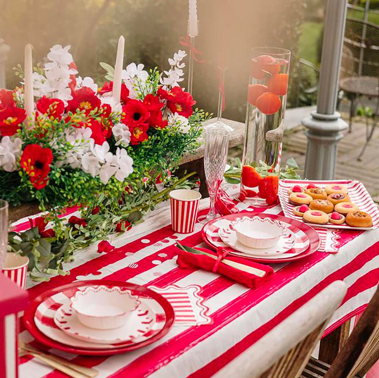 Paillettes rouges pour une fĂȘte pleine dâamour