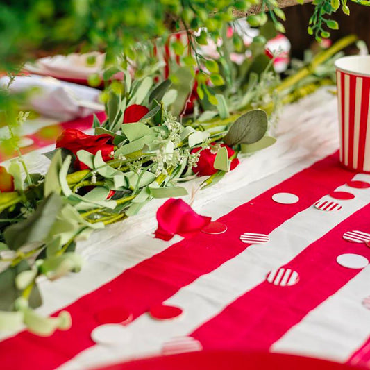 Confettis rouges pour table de Saint-Valentin ou EVJF
