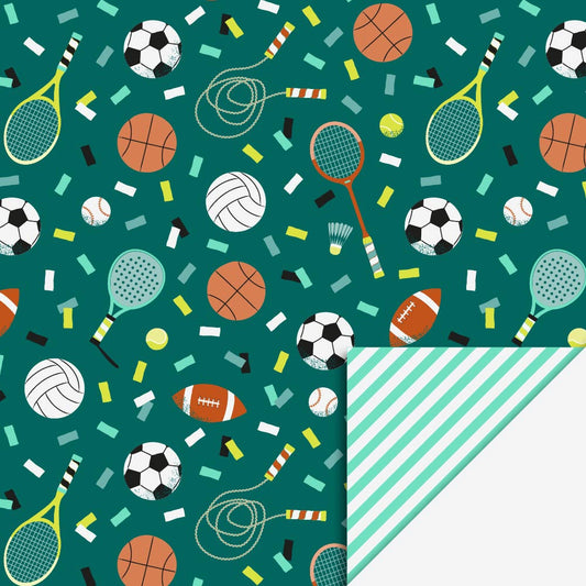 Papier cadeau motif sports, idéal pour un fan de foot ou basket