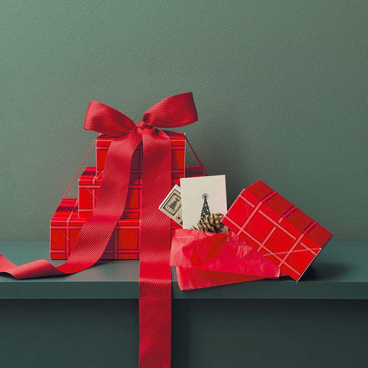 Ruban diagonales bordeaux et rouges : emballage cadeaux de Noël