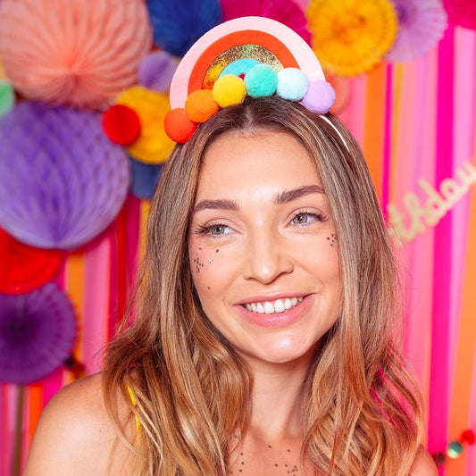 Serre-tête arc-en-ciel pour une fête