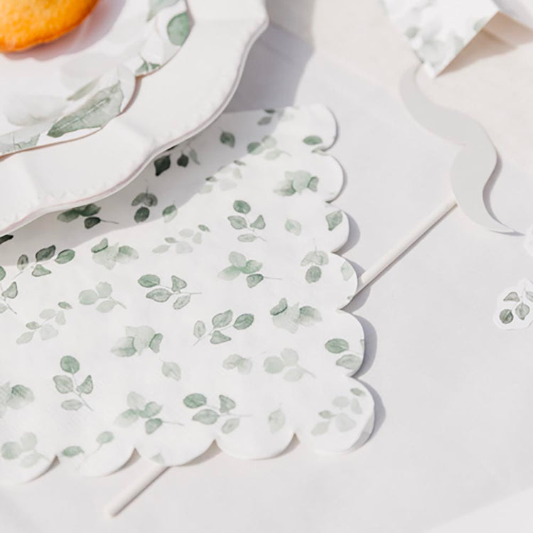 Touche végétale avec ces 16 serviettes feuillage