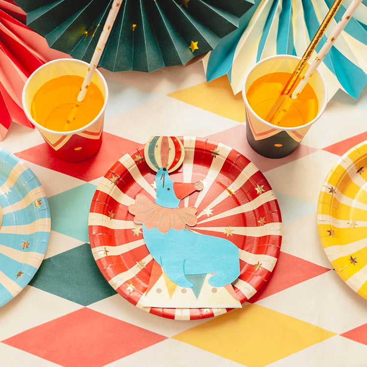 Assiettes cirque colorées, pour déco de table originale