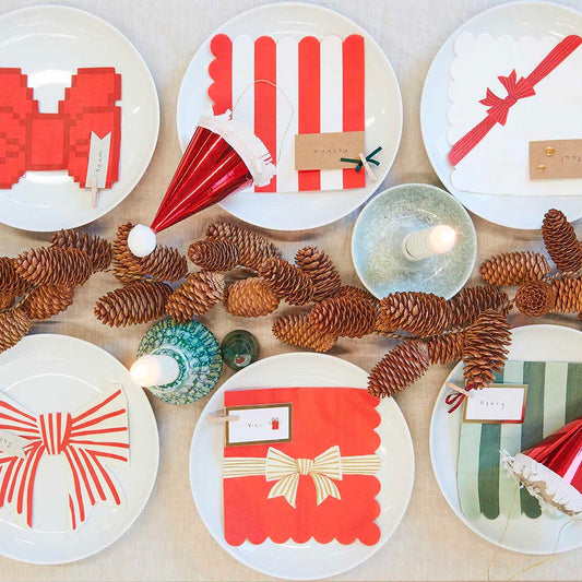 20 serviettes en papier rayures rouges parfait pour sa table de fête